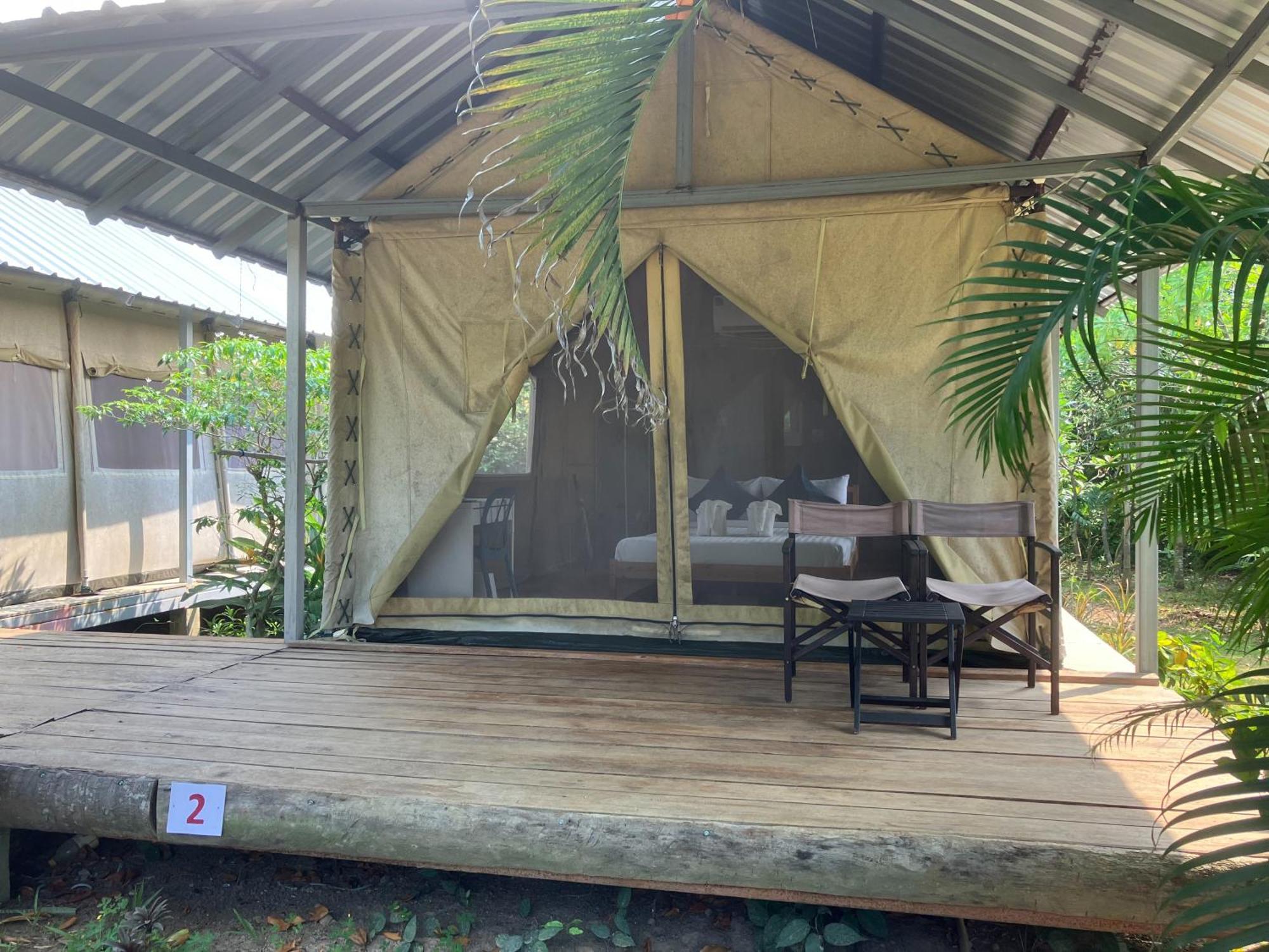 Naivacha Tent Ко Мак Екстериор снимка